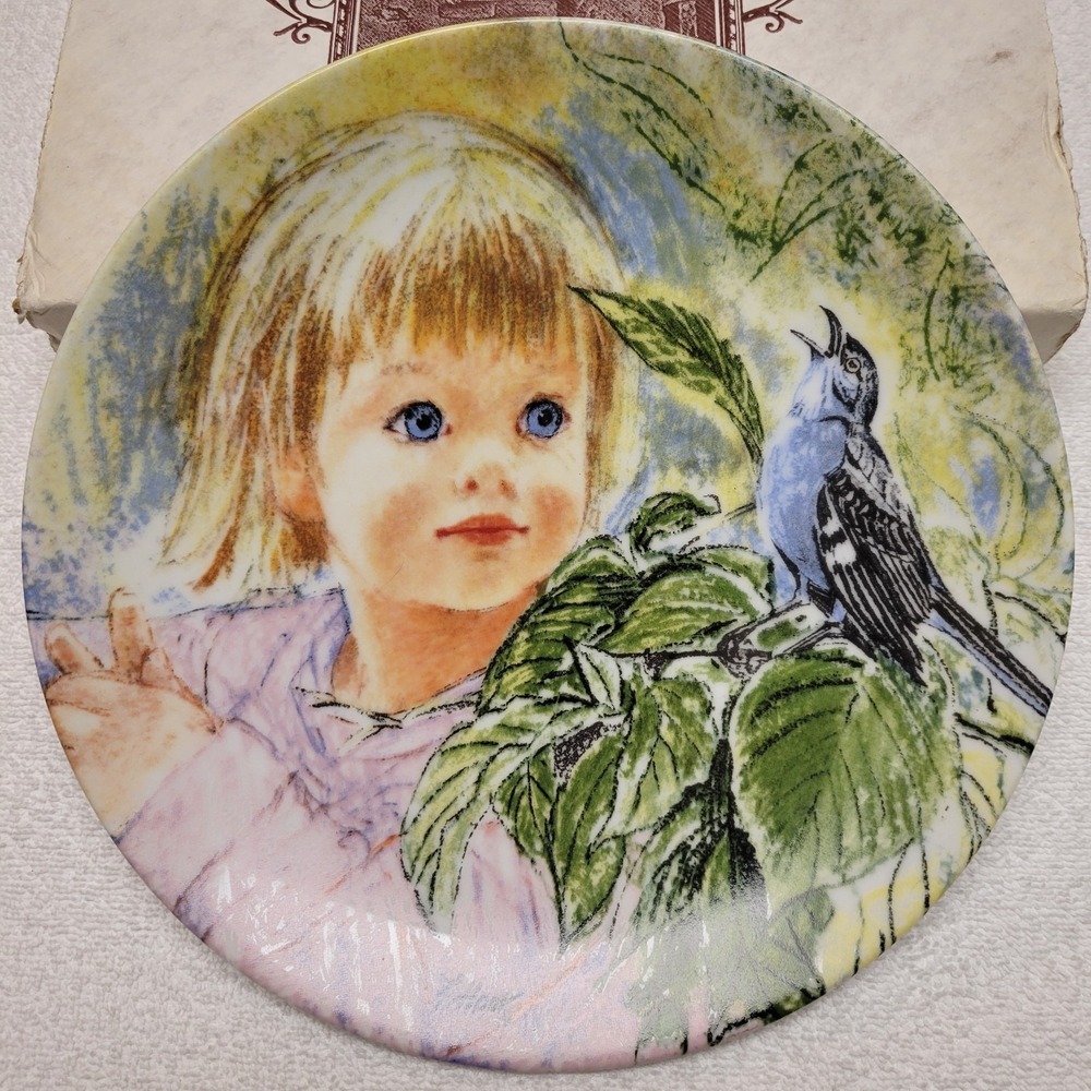 Edwin Knowles 1986 "Discovery" Frances Hook Legacy plate #9131A‎